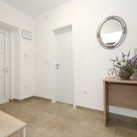 Apartment Andelina